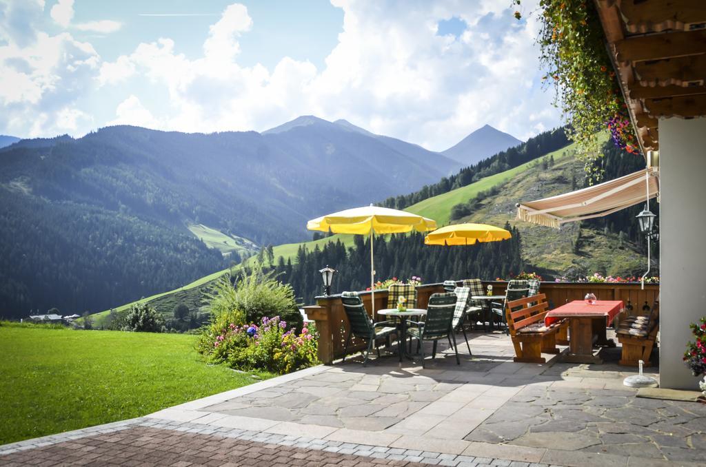 Ferienhof Wölflbauer Saalbach Exterior foto